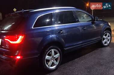Внедорожник / Кроссовер Audi Q7 2014 в 