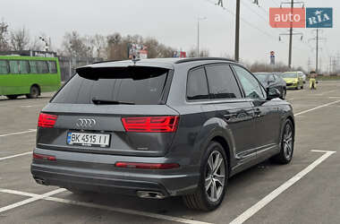 Позашляховик / Кросовер Audi Q7 2016 в Ірпені