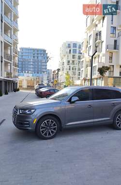 Позашляховик / Кросовер Audi Q7 2015 в Києві
