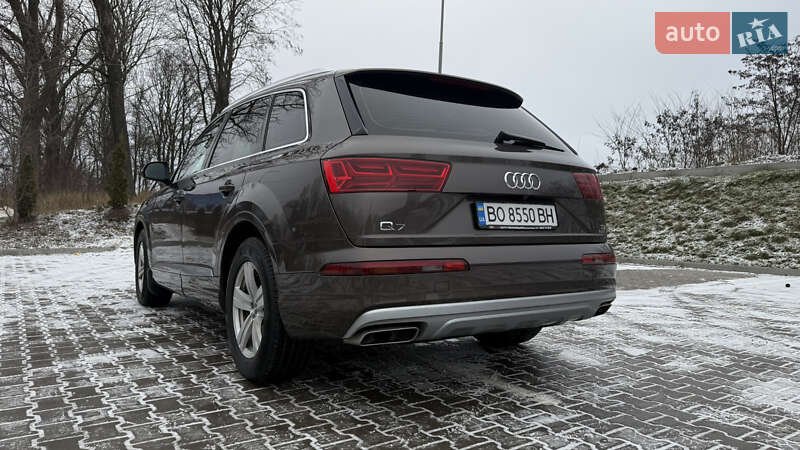 Позашляховик / Кросовер Audi Q7 2016 в Тернополі
