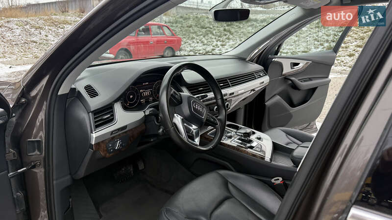 Позашляховик / Кросовер Audi Q7 2016 в Тернополі