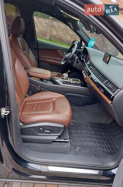 Внедорожник / Кроссовер Audi Q7 2016 в Луцке