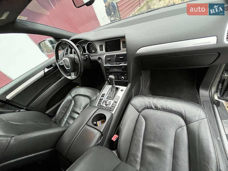 Внедорожник / Кроссовер Audi Q7 2010 в Ивано-Франковске