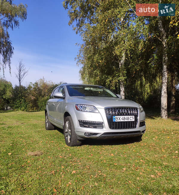 Внедорожник / Кроссовер Audi Q7 2013 в 