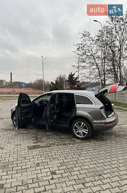 Внедорожник / Кроссовер Audi Q7 2012 в Червонограде