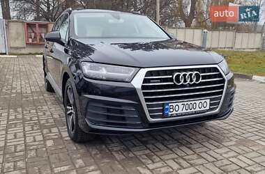 Внедорожник / Кроссовер Audi Q7 2016 в 