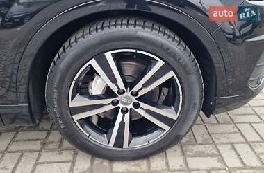 Внедорожник / Кроссовер Audi Q7 2016 в 