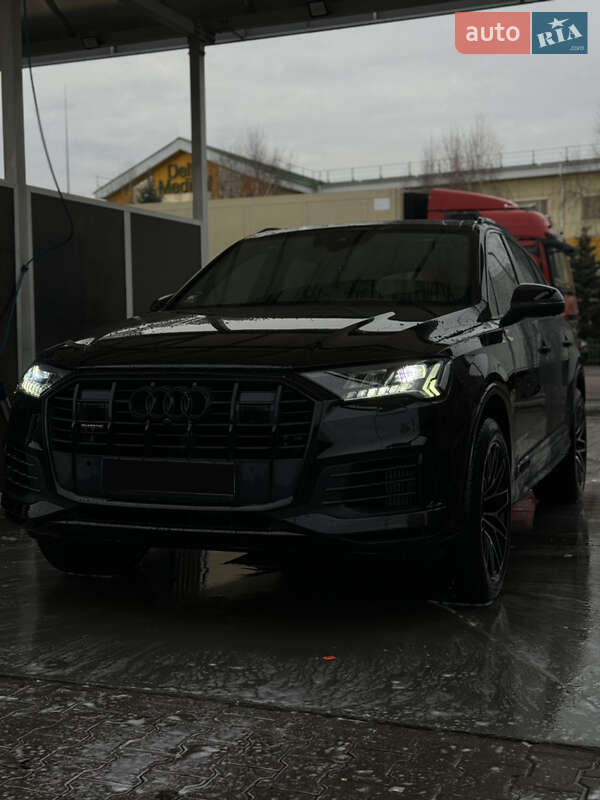 Позашляховик / Кросовер Audi Q7 2021 в Києві фото 8 Позашляховик / Кросовер Audi Q7 2021 в Києві