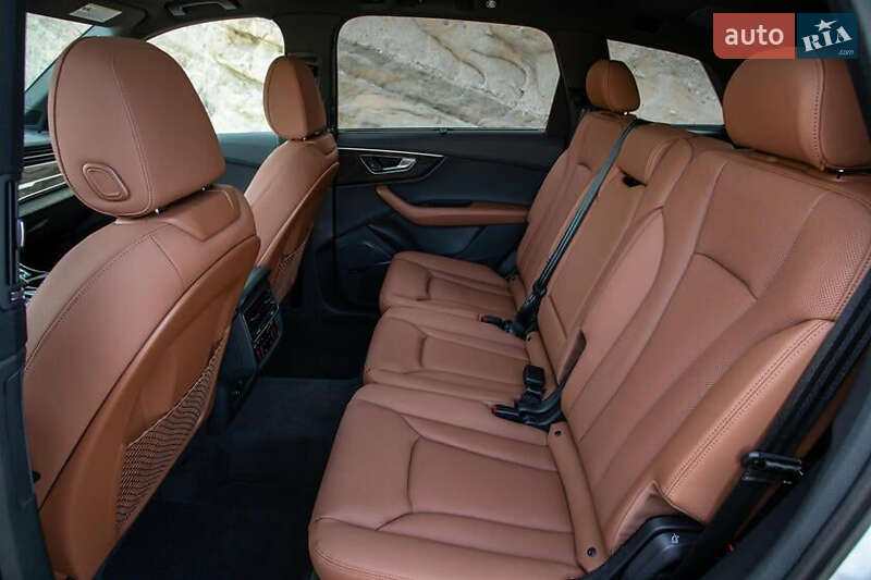 Позашляховик / Кросовер Audi Q7 2021 в Києві фото 10 Позашляховик / Кросовер Audi Q7 2021 в Києві