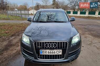 Позашляховик / Кросовер Audi Q7 2011 в 
