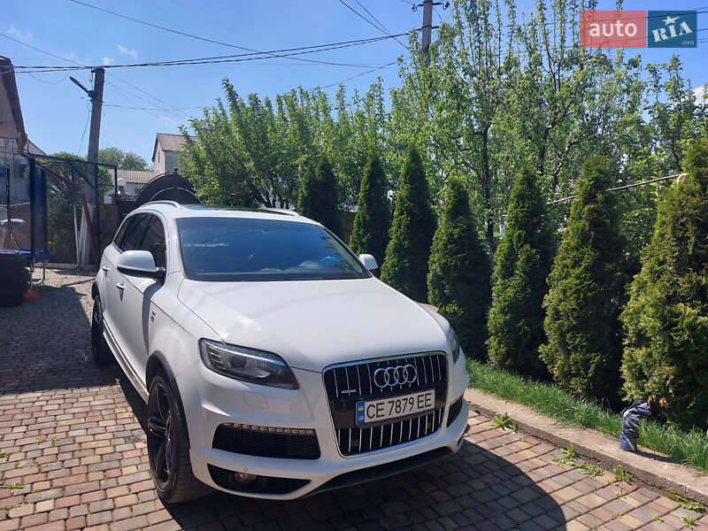Внедорожник / Кроссовер Audi Q7 2010 в 