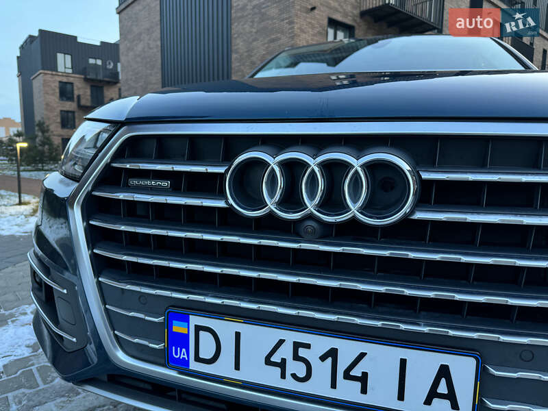 Позашляховик / Кросовер Audi Q7 2017 в Івано-Франківську