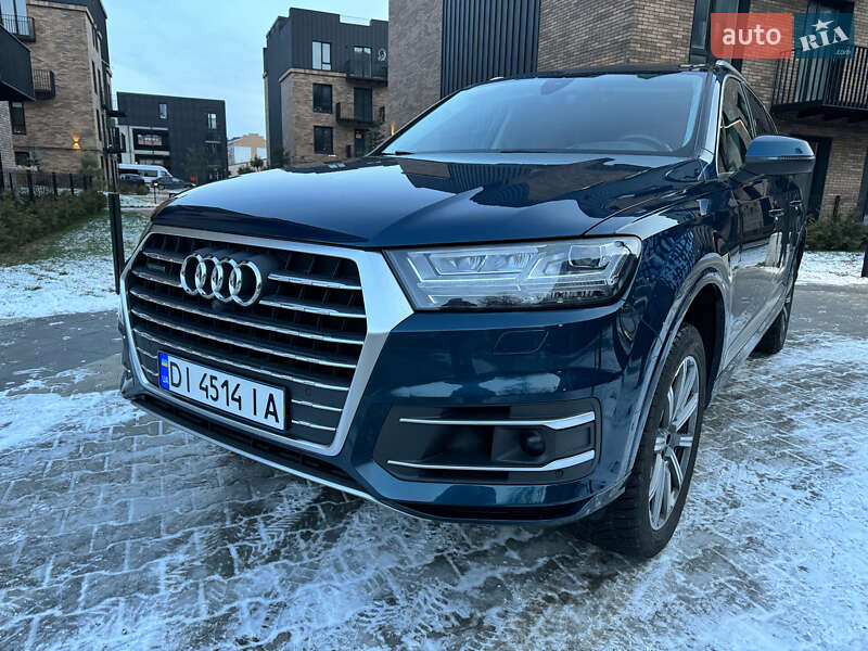 Позашляховик / Кросовер Audi Q7 2017 в Івано-Франківську