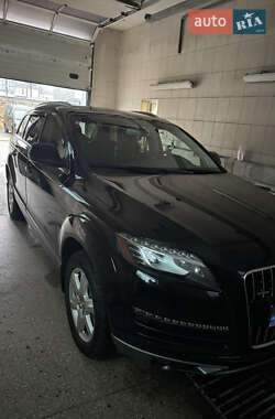 Внедорожник / Кроссовер Audi Q7 2013 в 