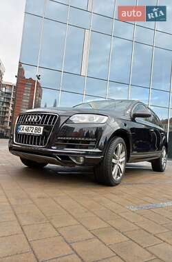 Позашляховик / Кросовер Audi Q7 2011 в Києві