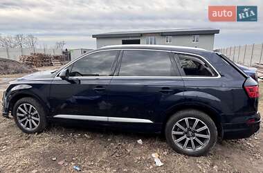 Позашляховик / Кросовер Audi Q7 2017 в Києві