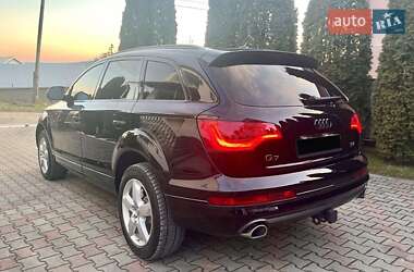 Позашляховик / Кросовер Audi Q7 2014 в Чернівцях