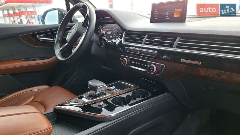 Внедорожник / Кроссовер Audi Q7 2018 в Тернополе