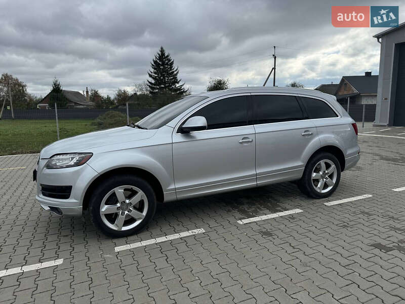 Позашляховик / Кросовер Audi Q7 2012 в Нововолинську