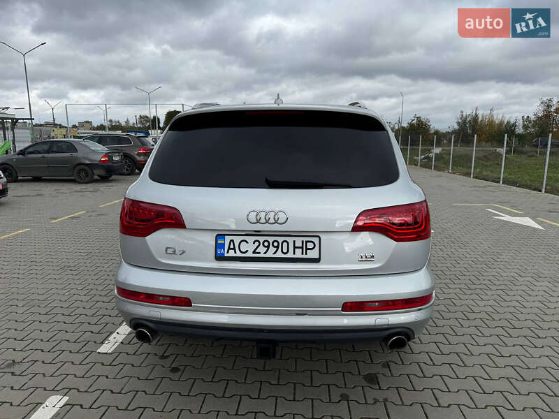 Позашляховик / Кросовер Audi Q7 2012 в Нововолинську