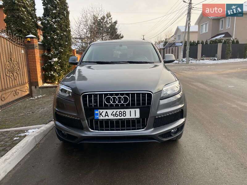 Внедорожник / Кроссовер Audi Q7 2015 в Киеве