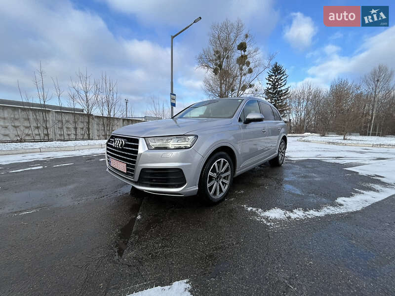 Внедорожник / Кроссовер Audi Q7 2018 в Ровно