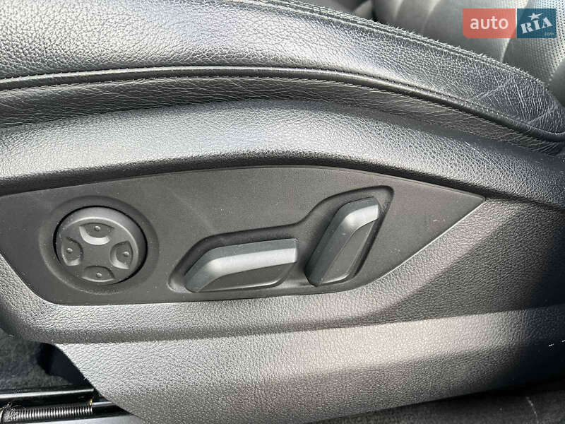 Внедорожник / Кроссовер Audi Q7 2018 в Ровно