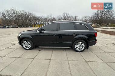 Позашляховик / Кросовер Audi Q7 2009 в 
