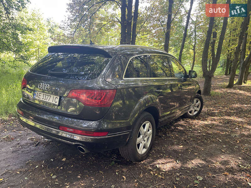 Позашляховик / Кросовер Audi Q7 2010 в Дніпрі фото 3 Позашляховик / Кросовер Audi Q7 2010 в Дніпрі