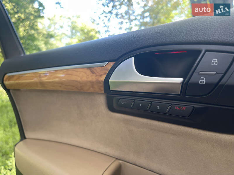 Позашляховик / Кросовер Audi Q7 2010 в Дніпрі фото 13 Позашляховик / Кросовер Audi Q7 2010 в Дніпрі