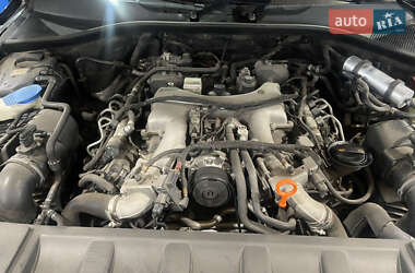 Внедорожник / Кроссовер Audi Q7 2010 в 