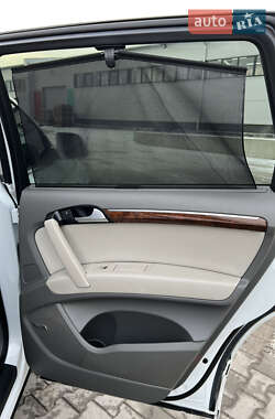 Внедорожник / Кроссовер Audi Q7 2013 в 