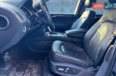 Внедорожник / Кроссовер Audi Q7 2012 в 