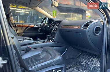 Внедорожник / Кроссовер Audi Q7 2012 в 