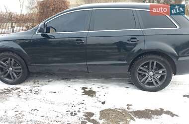 Позашляховик / Кросовер Audi Q7 2007 в Мені