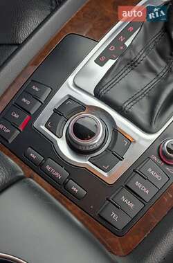 Внедорожник / Кроссовер Audi Q7 2013 в 