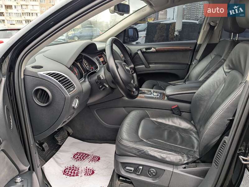 Позашляховик / Кросовер Audi Q7 2013 в Києві