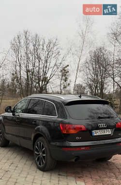 Позашляховик / Кросовер Audi Q7 2007 в 