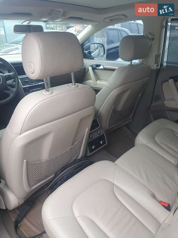 Позашляховик / Кросовер Audi Q7 2013 в Миколаєві