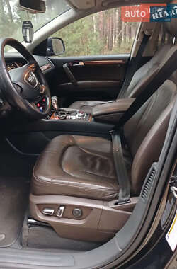 Внедорожник / Кроссовер Audi Q7 2013 в 