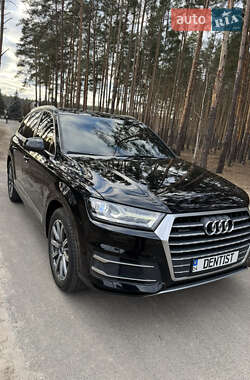 Позашляховик / Кросовер Audi Q7 2017 в Києві