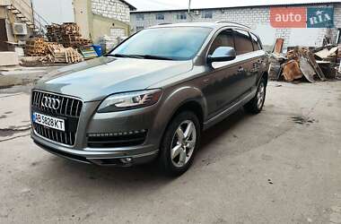 Внедорожник / Кроссовер Audi Q7 2014 в 