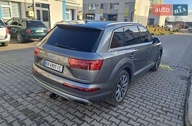 Внедорожник / Кроссовер Audi Q7 2016 в Хмельницком