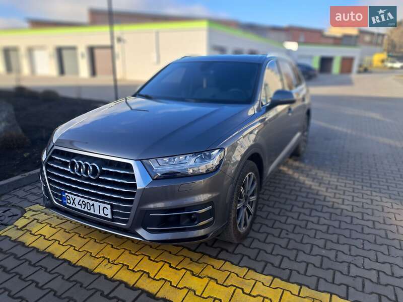 Позашляховик / Кросовер Audi Q7 2016 в Хмельницькому