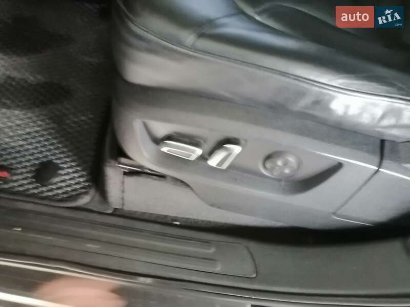Внедорожник / Кроссовер Audi Q7 2013 в Луцке