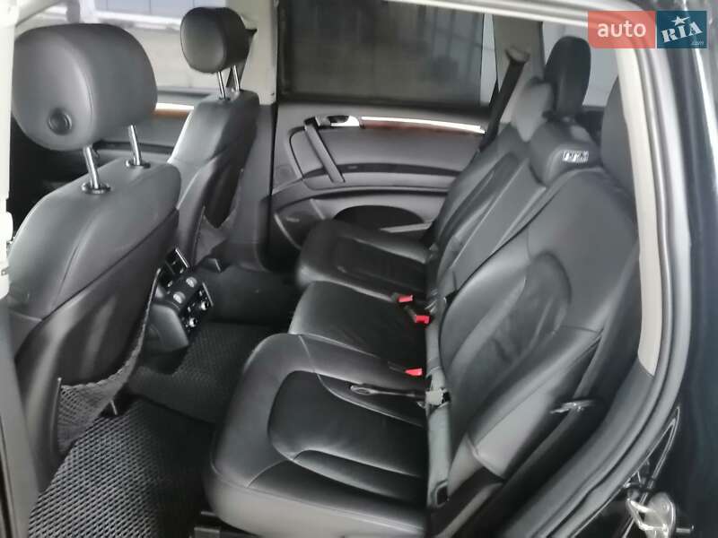 Внедорожник / Кроссовер Audi Q7 2013 в Луцке