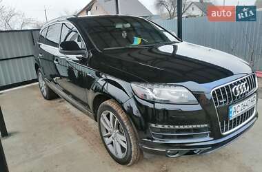 Позашляховик / Кросовер Audi Q7 2013 в 