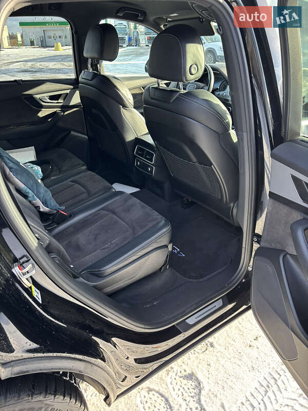 Позашляховик / Кросовер Audi Q7 2018 в Лубнах