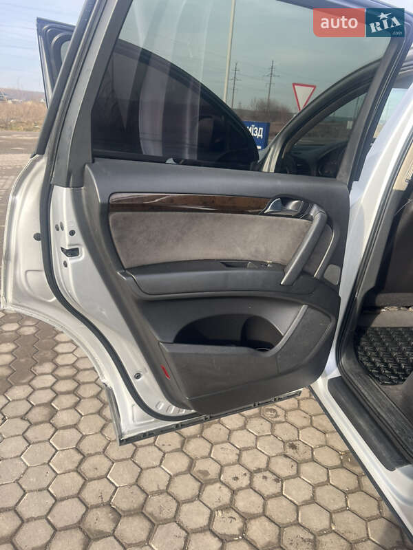 Позашляховик / Кросовер Audi Q7 2008 в Кременці