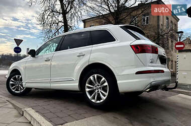 Позашляховик / Кросовер Audi Q7 2018 в Києві